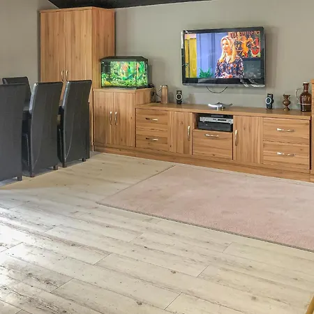 Pet Friendly In With View